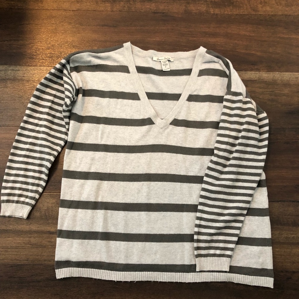 Oversized V-neck sweater